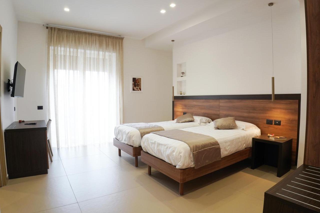 Villa Mafalda B&B フラッタマッジョーレ エクステリア 写真